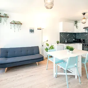 Charming Cityflats Apartment